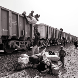 Les 10 chemins de fer les plus dangereux de la planète documentaire science et technique RMC DECOUVERTE