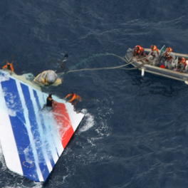 AF447 Rio/Paris : scénario d'un crash et d'une enquête hors normes documentaire société RMC DECOUVERTE