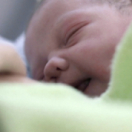 Les premiers 1000 jours documentaire société LA TROIS