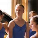 Girl film drama PLAY4