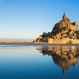 Mont-Saint-Michel : les défis d'une mégastructure unique au monde documentaire science et technique RMC DECOUVERTE