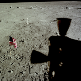 Ils ont marché sur la Lune documentaire historique PLANETE +