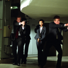 The Sentinel film thriller ZES