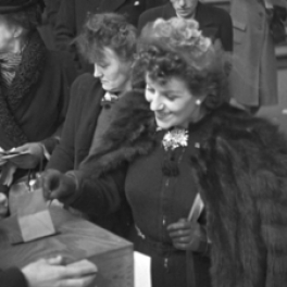 Femmes à l'Assemblée : histoire d'un combat documentaire historique PUBLIC SENAT - LCP AN