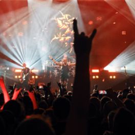 Sepultura - Celebrating Life Through Death concert FRANCE 4