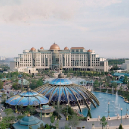 Disney, Harry Potter, Jurassic Park : la vie rêvée des Français d'Orlando documentaire société M6