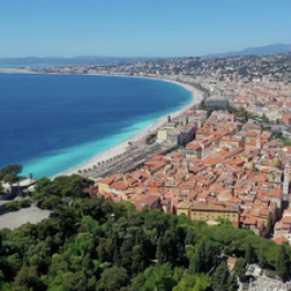 Les 100 lieux qu'il faut voir série documentaire aventure FRANCE 5