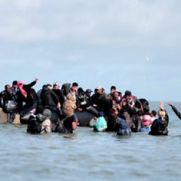 Calais-Douvres, l'exil sans fin documentaire société PUBLIC SENAT - LCP AN