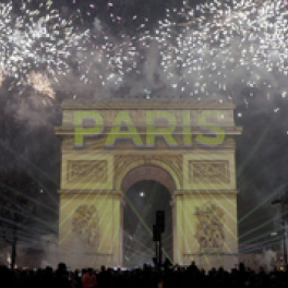 Champs-Élysées série documentaire découverte PLANETE +