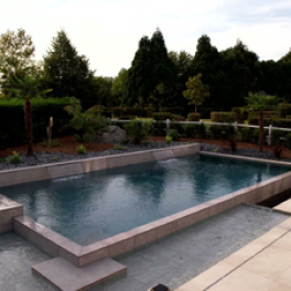 Travaux XXL : piscines et lagons téléréalité RMC STORY