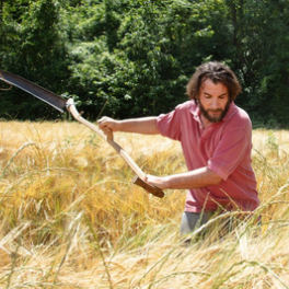 C'est le monde à l'envers ! film comédie LA UNE (RTBF)