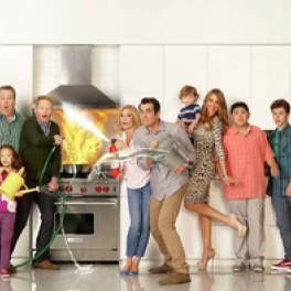 Modern Family serie/feuilleton komedie PLAY5