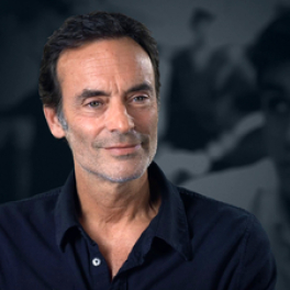 Le clan Delon, l'impossible héritage documentaire biographie FRANCE 3