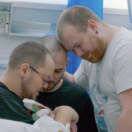 Trois pères et un bébé documentaire société ARTE